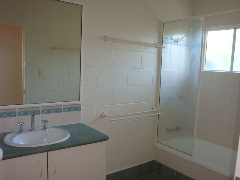 20 Ferngully Street, White Rock QLD 4868