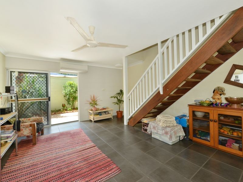 6/10 Crathern Close, Edge Hill QLD 4870