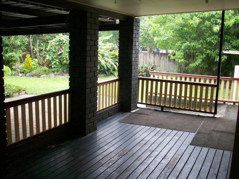 76 Hayward Street, Mooroobool QLD 4870