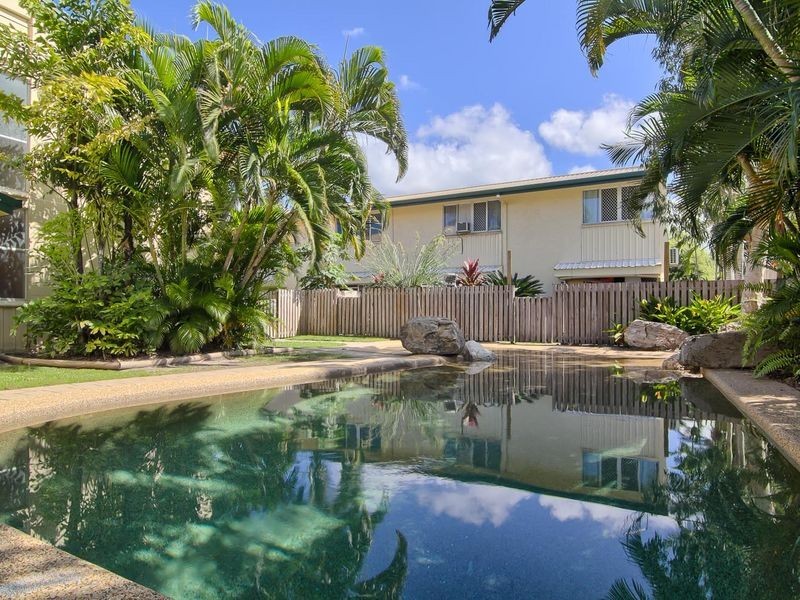 10/11 Pioneer Street, Manoora QLD 4870