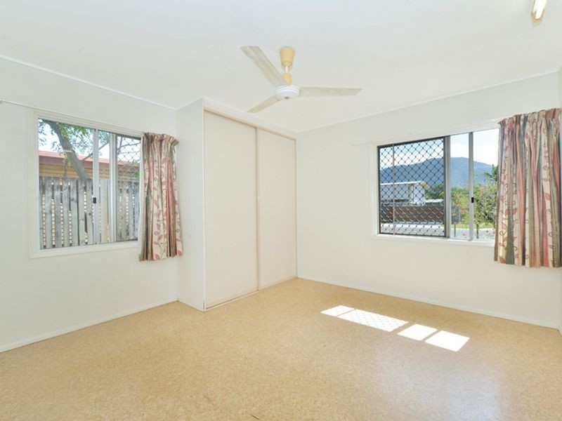 42 Sperring Street, Manunda QLD 4870