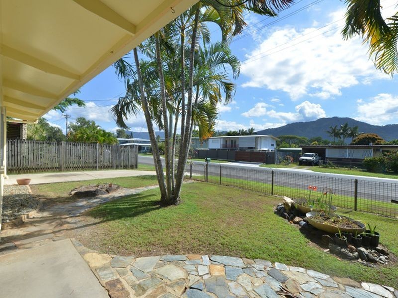 42 Sperring Street, Manunda QLD 4870