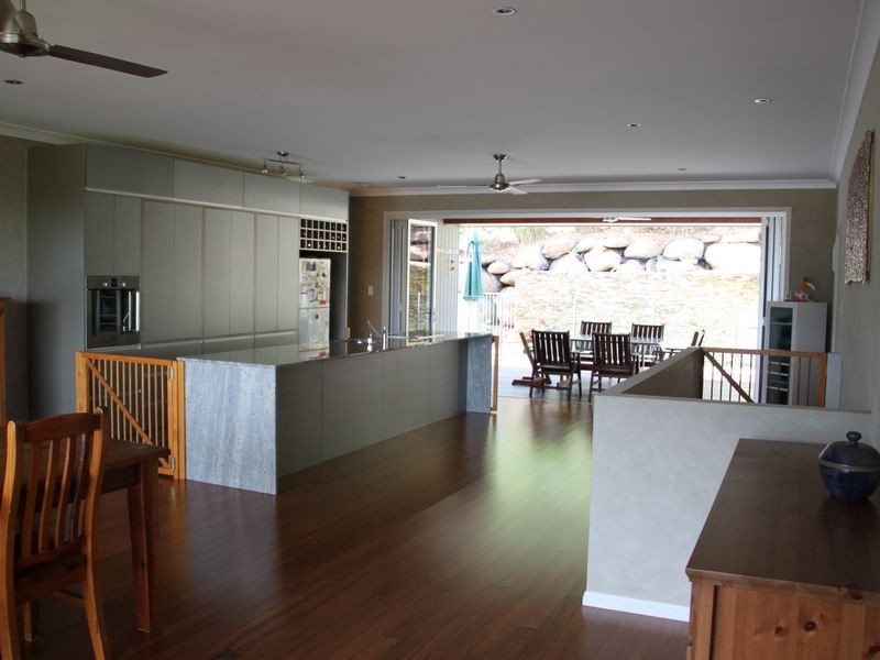 15 Barrossa Close, Brinsmead QLD 4870