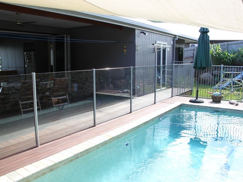 15 Barrossa Close, Brinsmead QLD 4870