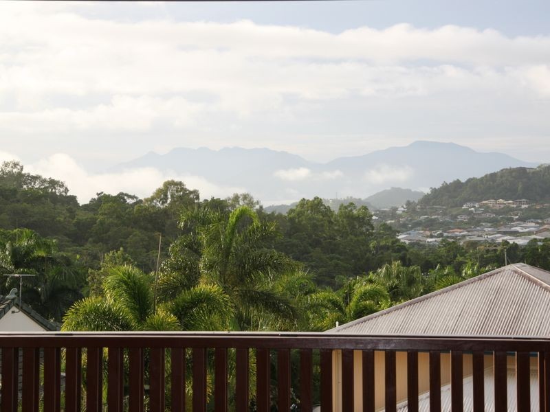 15 Barrossa Close, Brinsmead QLD 4870