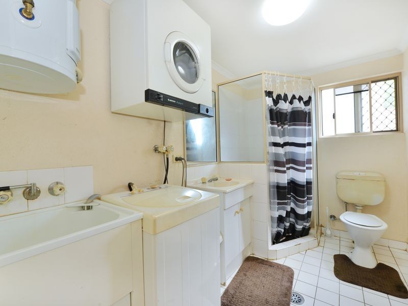 2/113 Buchan Street, Bungalow QLD 4870