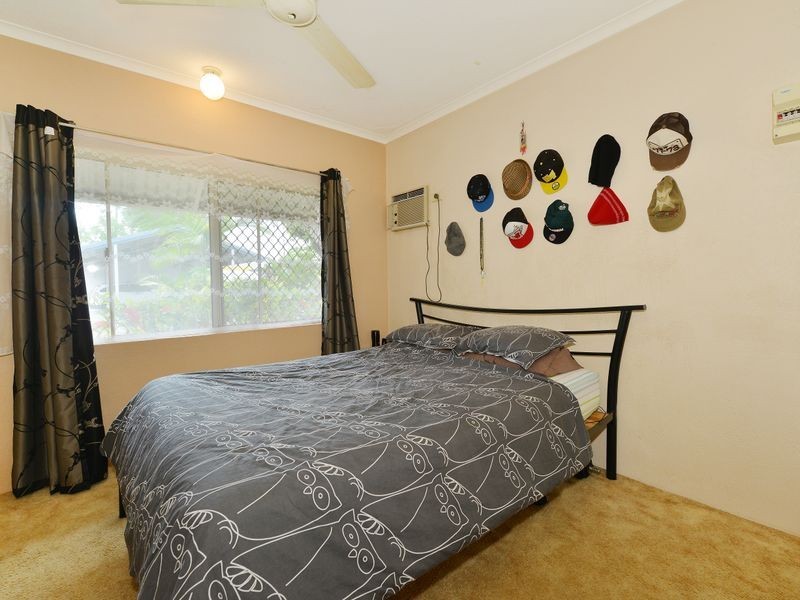 2/113 Buchan Street, Bungalow QLD 4870