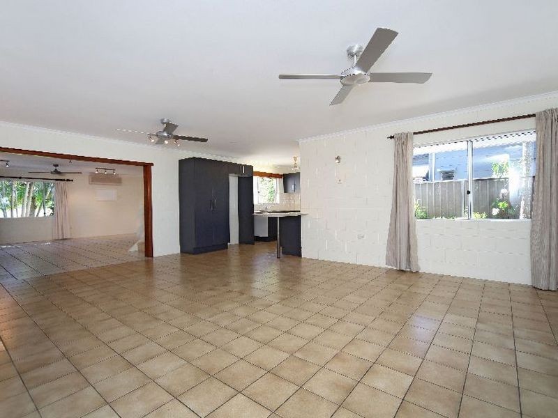 Machans Beach QLD 4878