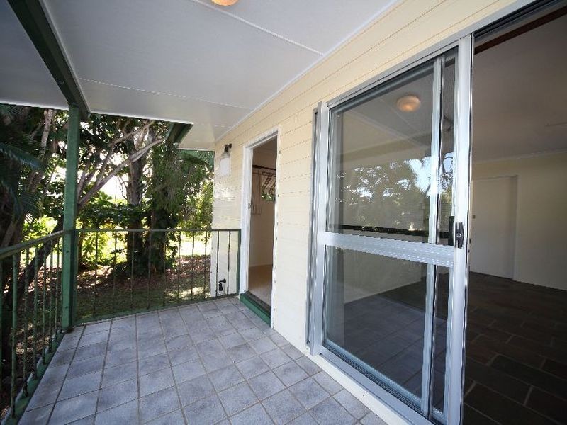 Machans Beach QLD 4878