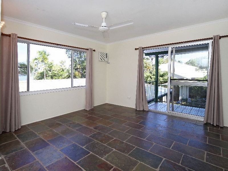 Machans Beach QLD 4878