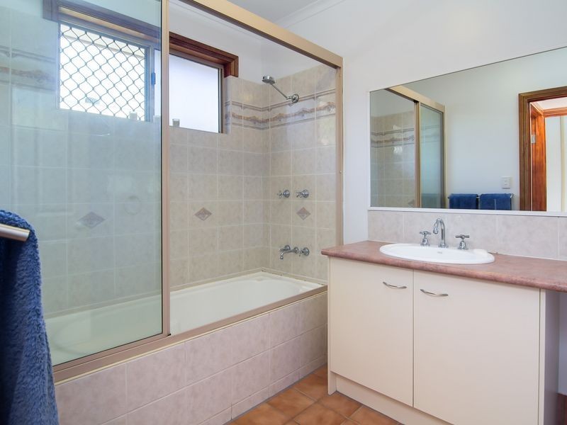 5 Normanby Close, Mount Sheridan QLD 4868