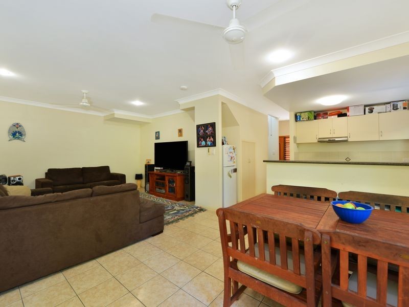 5/24 Old Smithfield Road, Freshwater QLD 4870