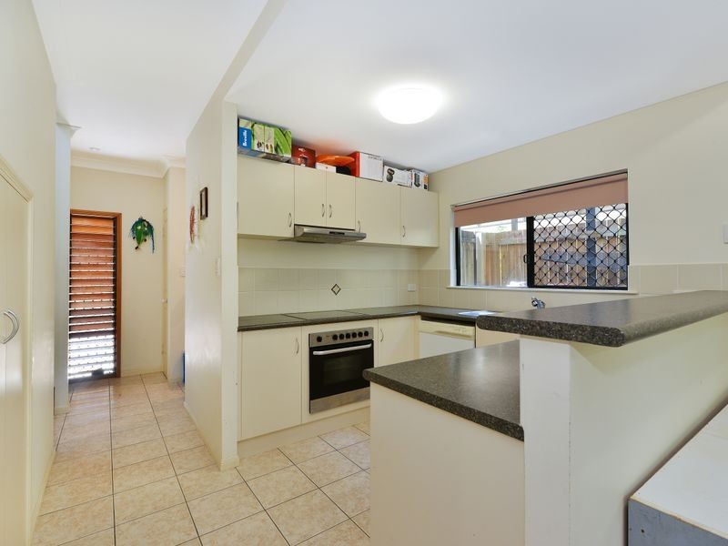5/24 Old Smithfield Road, Freshwater QLD 4870