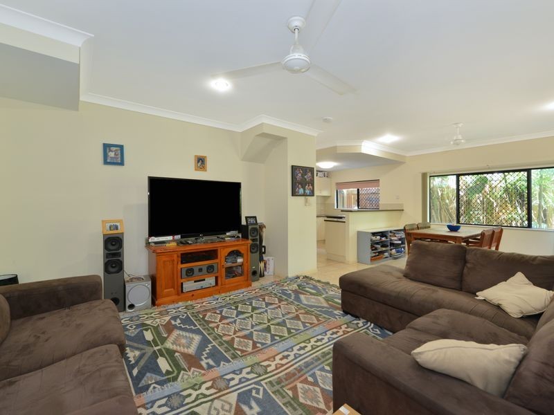 5/24 Old Smithfield Road, Freshwater QLD 4870