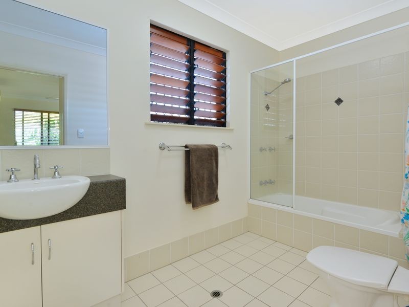 5/24 Old Smithfield Road, Freshwater QLD 4870