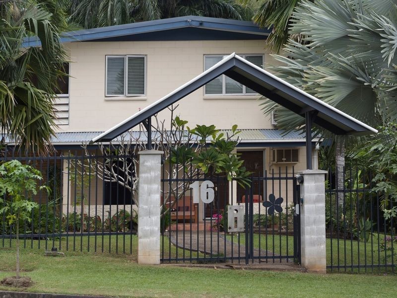 Whitfield QLD 4870