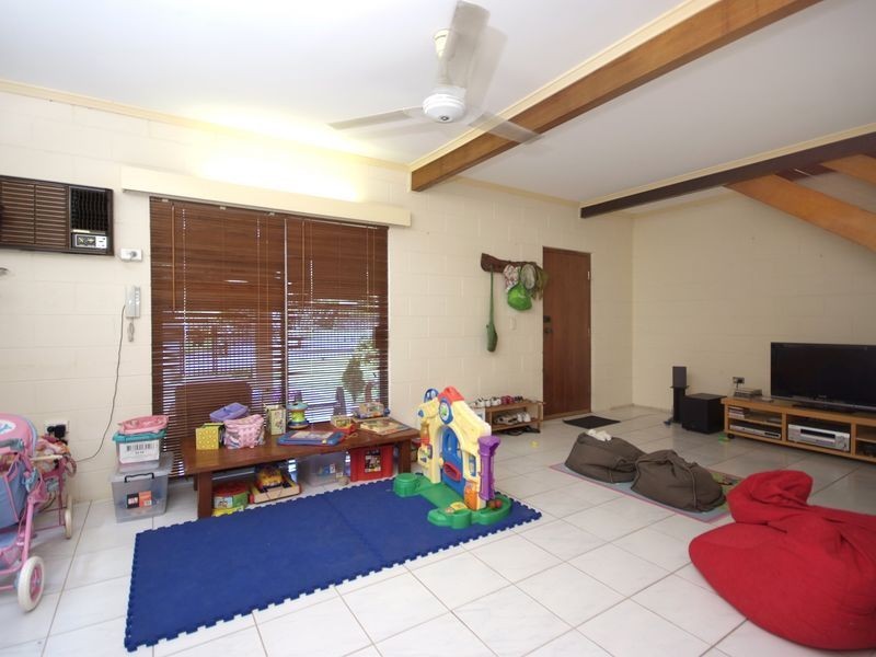 Whitfield QLD 4870