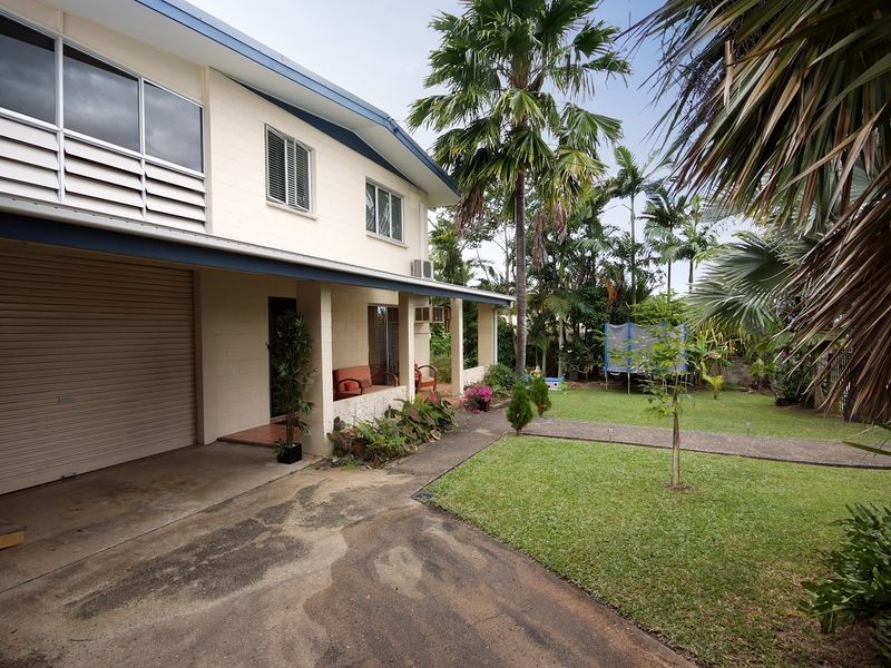 Whitfield QLD 4870