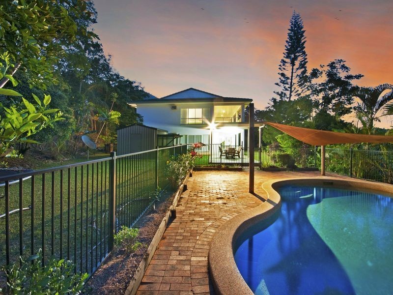 2B Cassandra Close, Mooroobool QLD 4870