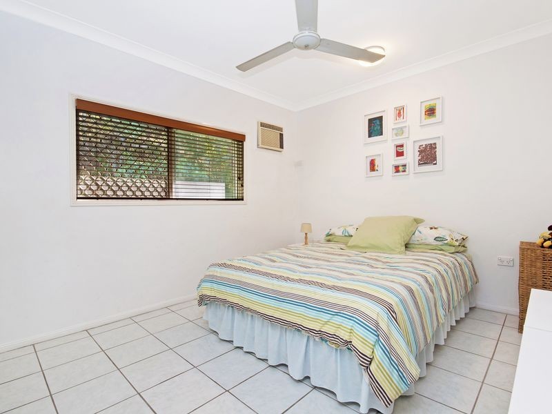 2B Cassandra Close, Mooroobool QLD 4870