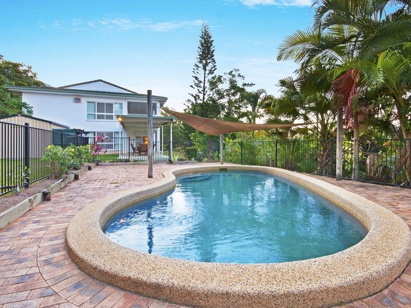 2B Cassandra Close, Mooroobool QLD 4870