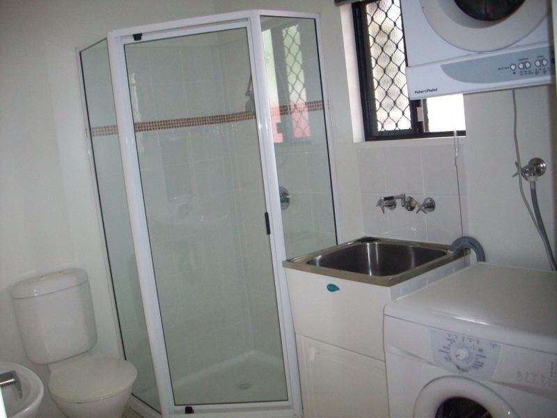 Manoora QLD 4870