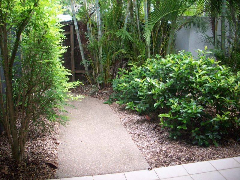 Manoora QLD 4870