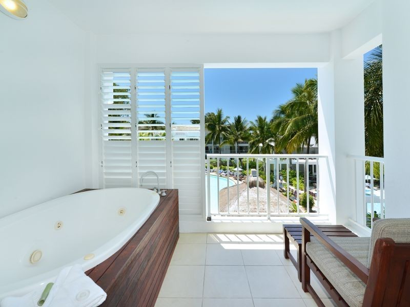 3133/34 Williams Esplanade, Palm Cove QLD 4879