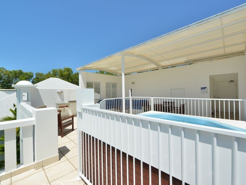 3133/34 Williams Esplanade, Palm Cove QLD 4879