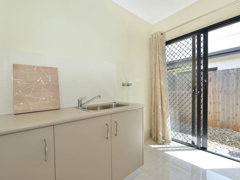 4 Newberry Street, Smithfield QLD 4878