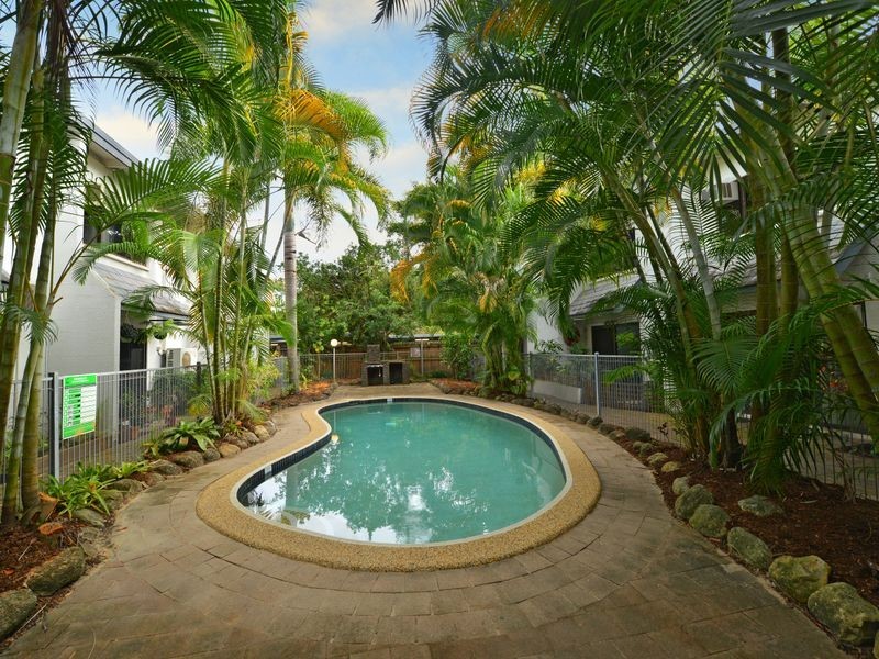 10/323 Mcleod Street, Cairns North QLD 4870