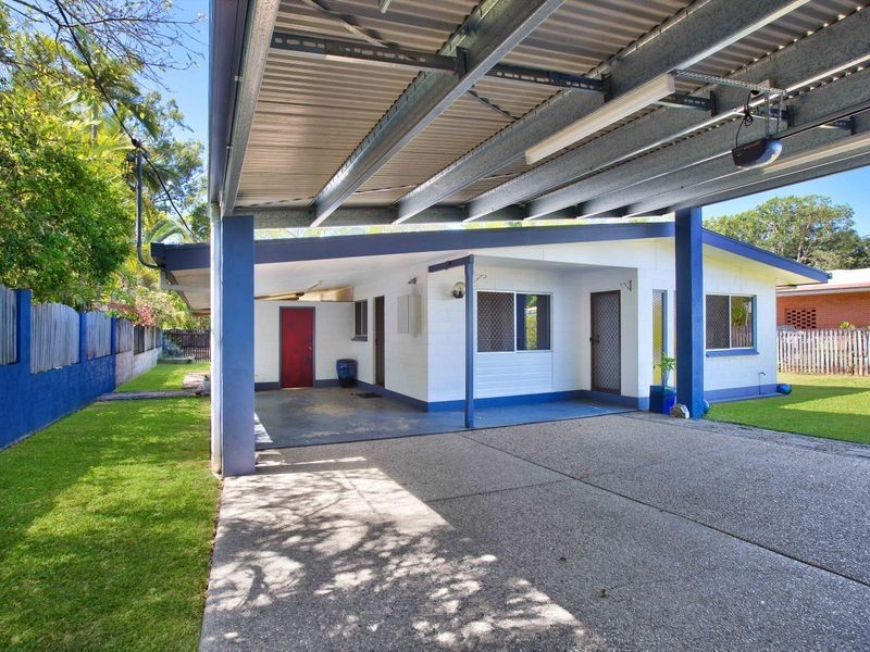 70 Macilwraith Street, Manoora QLD 4870