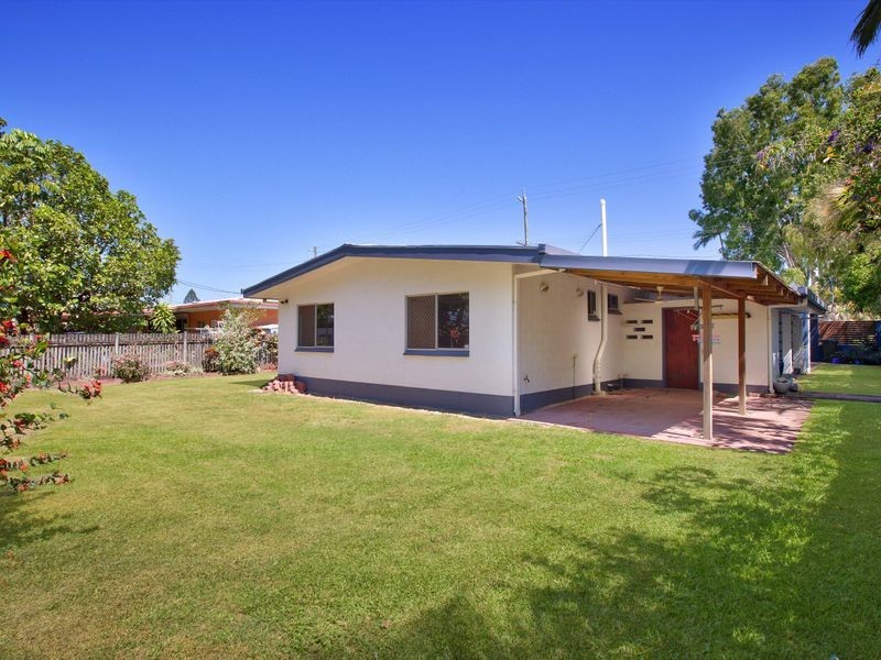 70 Macilwraith Street, Manoora QLD 4870