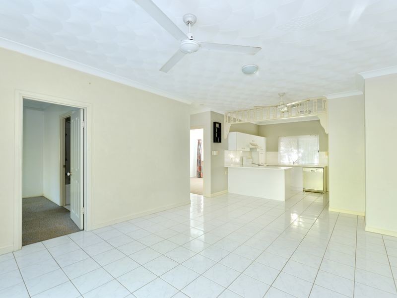 8/34 Springfield Crescent, Manoora QLD 4870