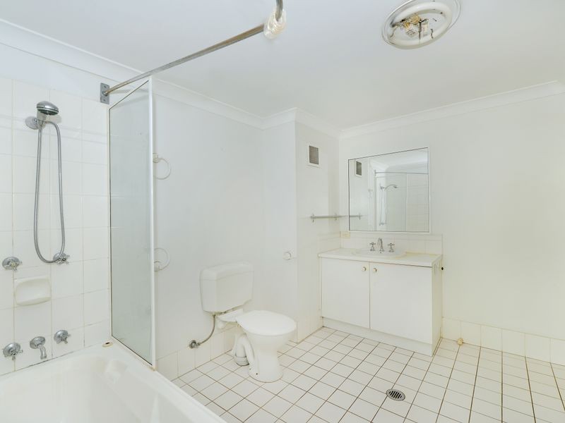 8/34 Springfield Crescent, Manoora QLD 4870