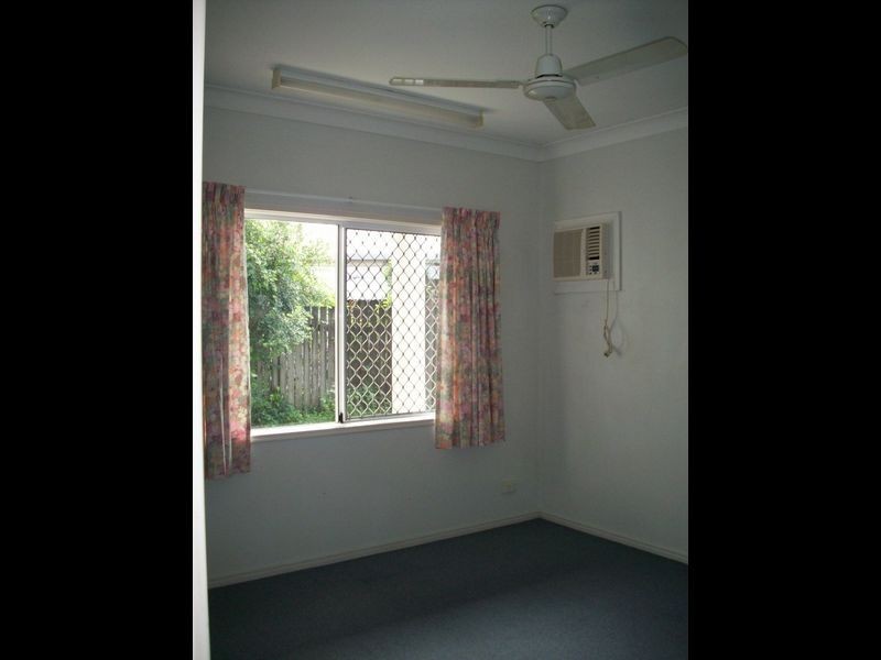 Mooroobool QLD 4870