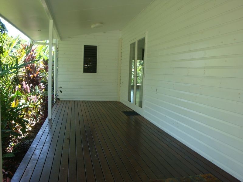 7 Hudson Street, Whitfield QLD 4870