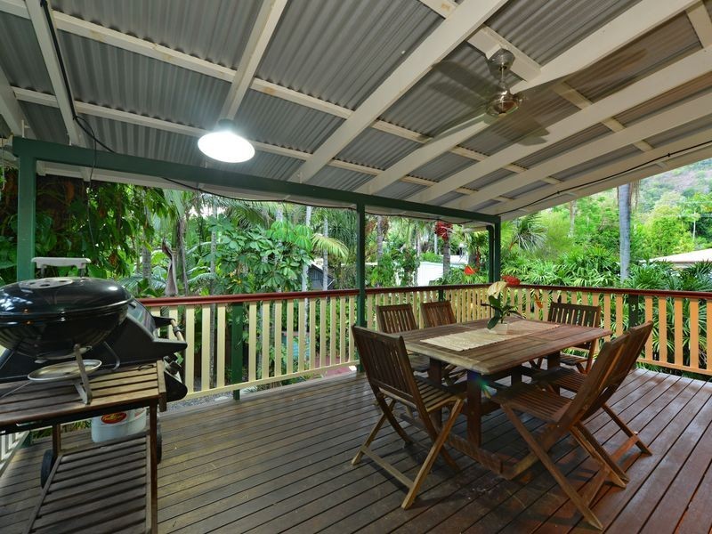 11 Mason Street, Stratford QLD 4870