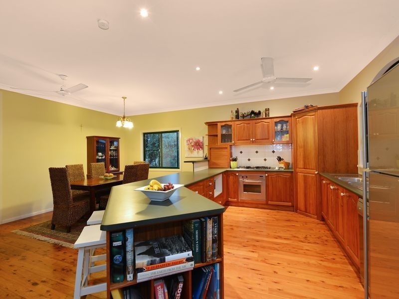 11 Mason Street, Stratford QLD 4870