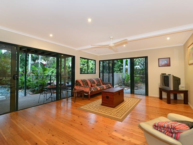 11 Mason Street, Stratford QLD 4870