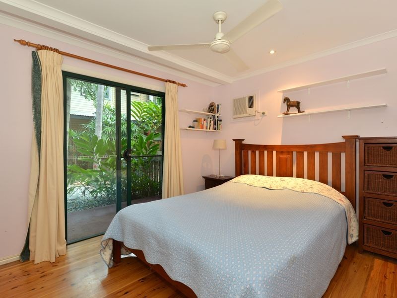 11 Mason Street, Stratford QLD 4870