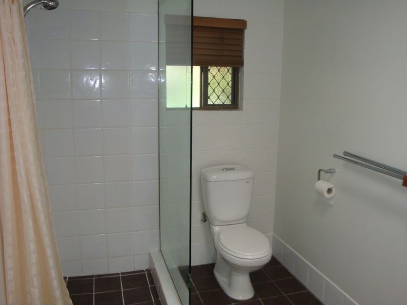 2/2 Winkworth Street, Bungalow QLD 4870