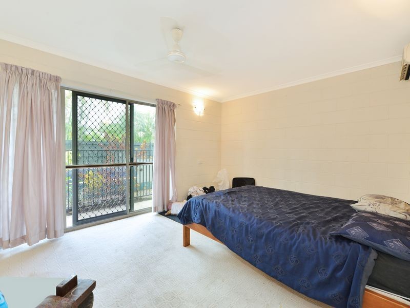 3/284 Lake Street, Cairns North QLD 4870