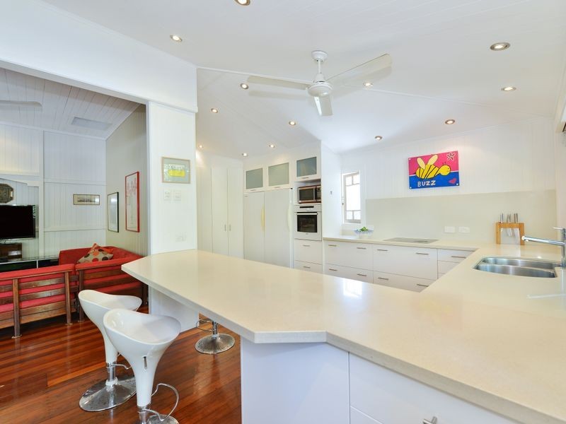 231 Mcmanus Street, Whitfield QLD 4870