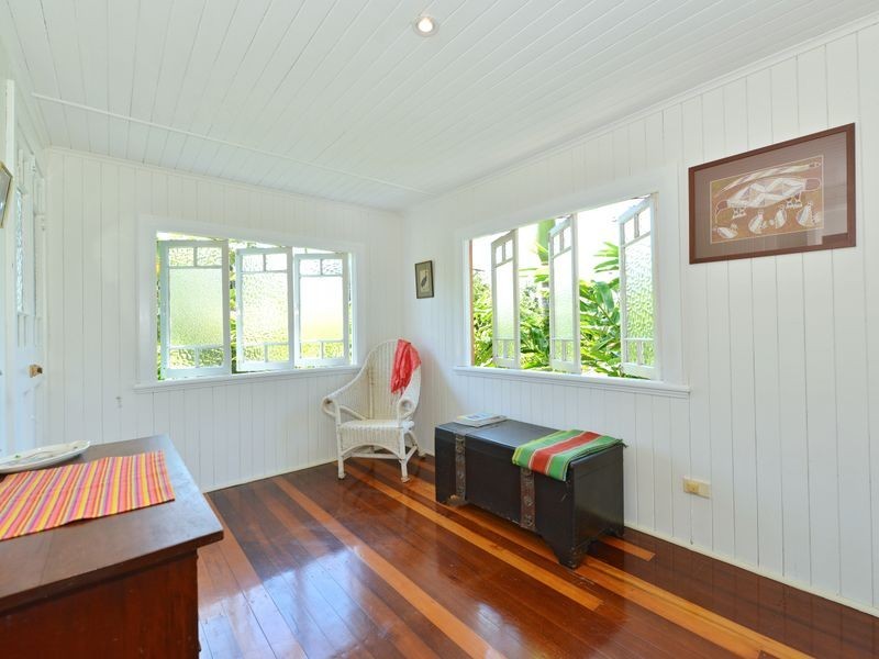 231 Mcmanus Street, Whitfield QLD 4870