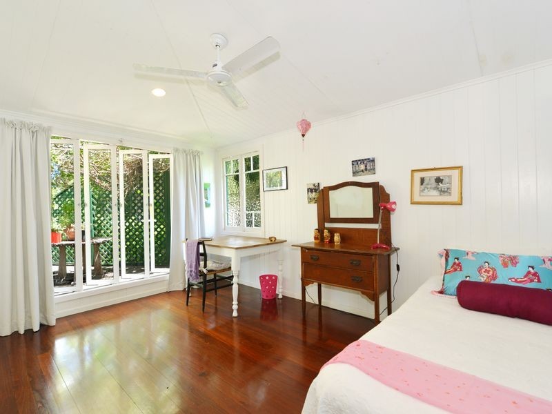 231 Mcmanus Street, Whitfield QLD 4870