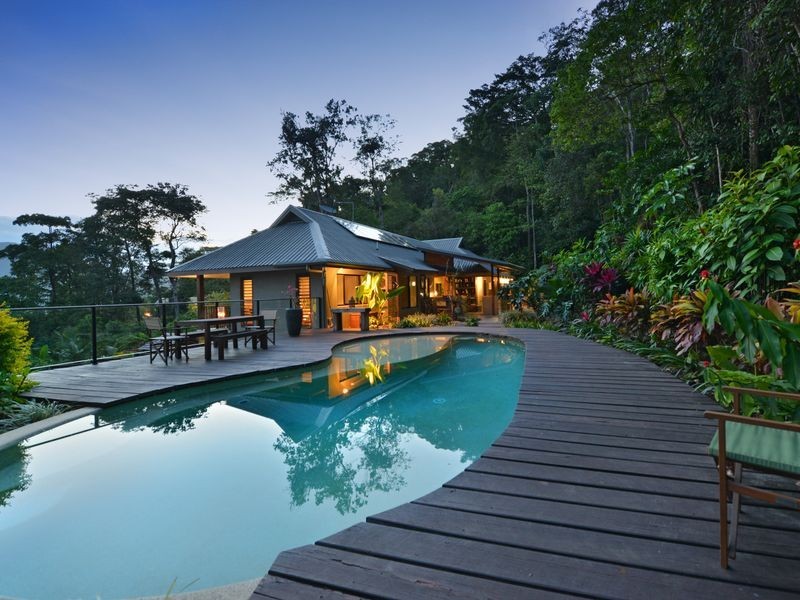 11 Temora Close, Edge Hill QLD 4870