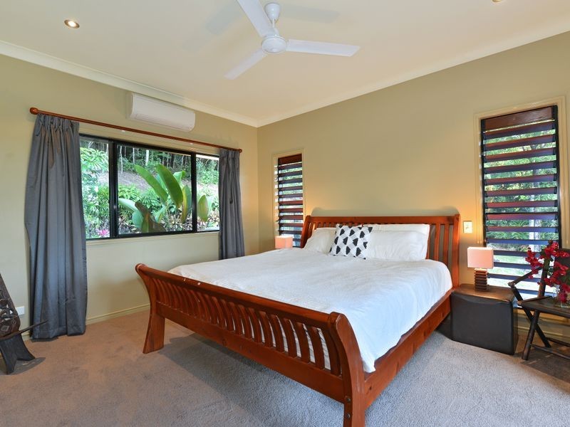 11 Temora Close, Edge Hill QLD 4870