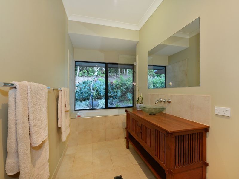 11 Temora Close, Edge Hill QLD 4870