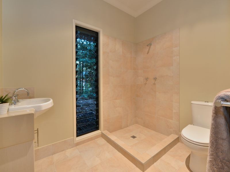 11 Temora Close, Edge Hill QLD 4870